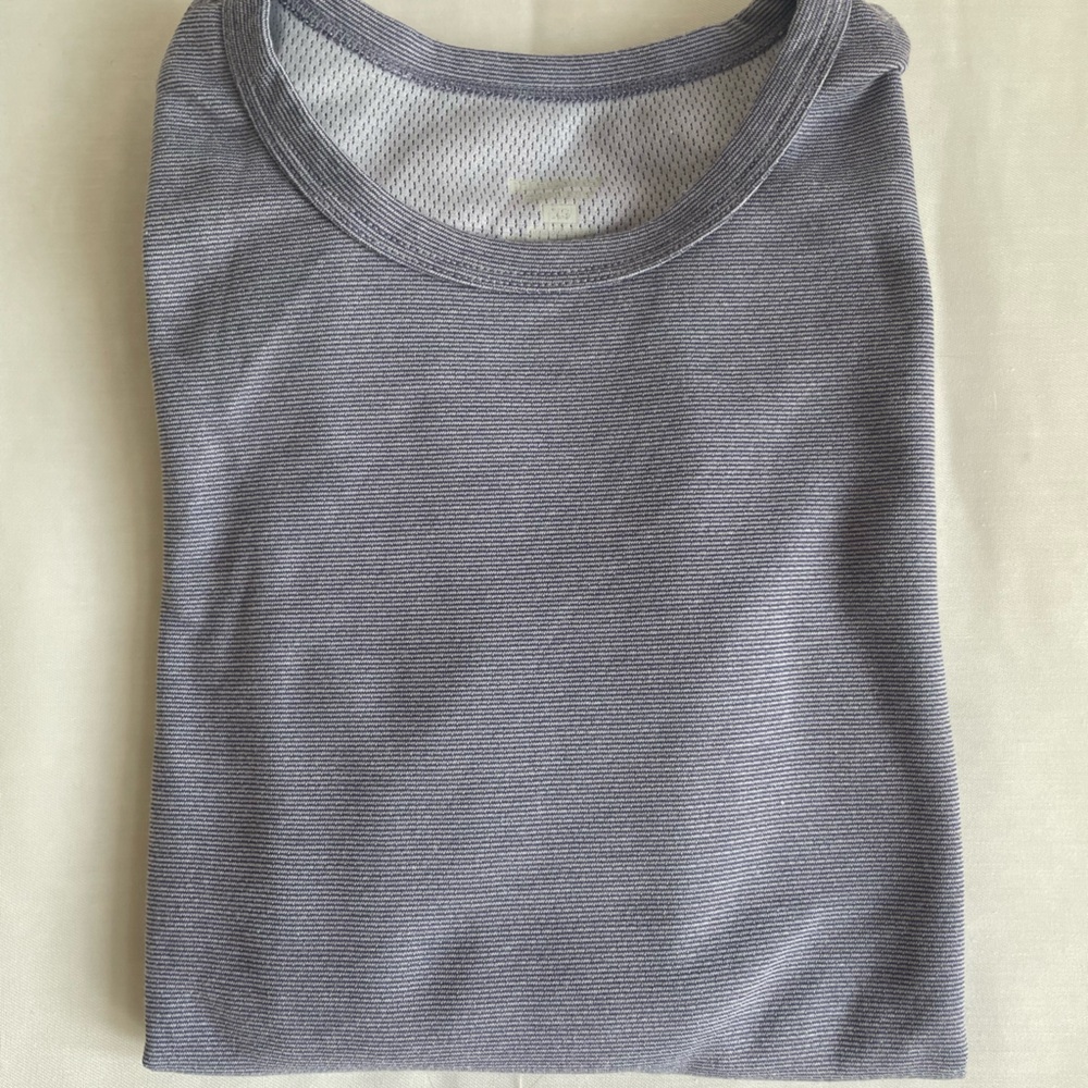 Patagonia thermal top. Light for layering. Warm.